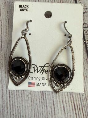 WHEELER Black Onxy Dangle
Earrings New